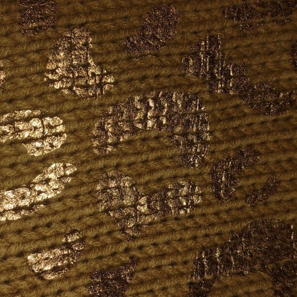 Andthewhy sweater - Picture 2 of 3